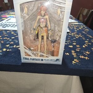 Final fantasy 13 action figure